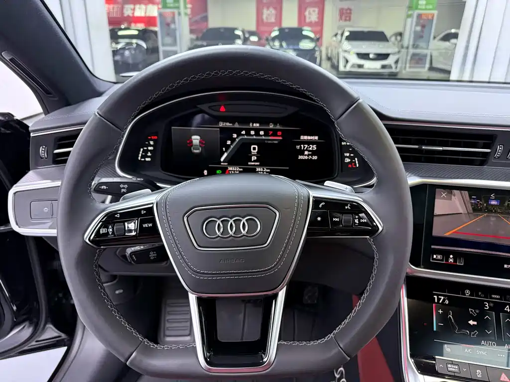 Audi A7L 2025 — фото 2