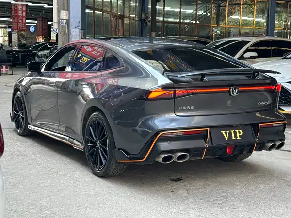 Changan UNI-V 2022