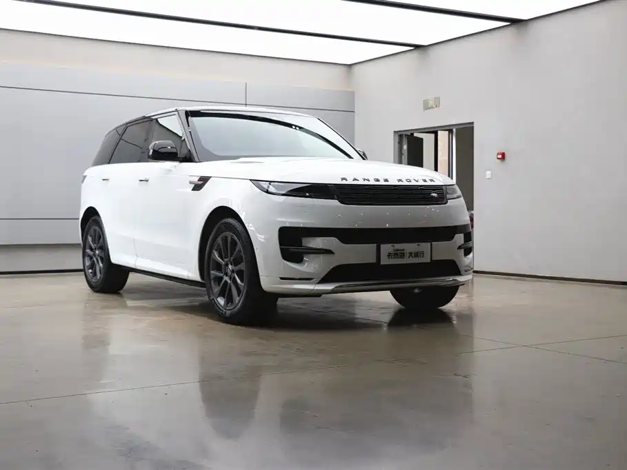 Land Rover Sport 2024 — фото 24