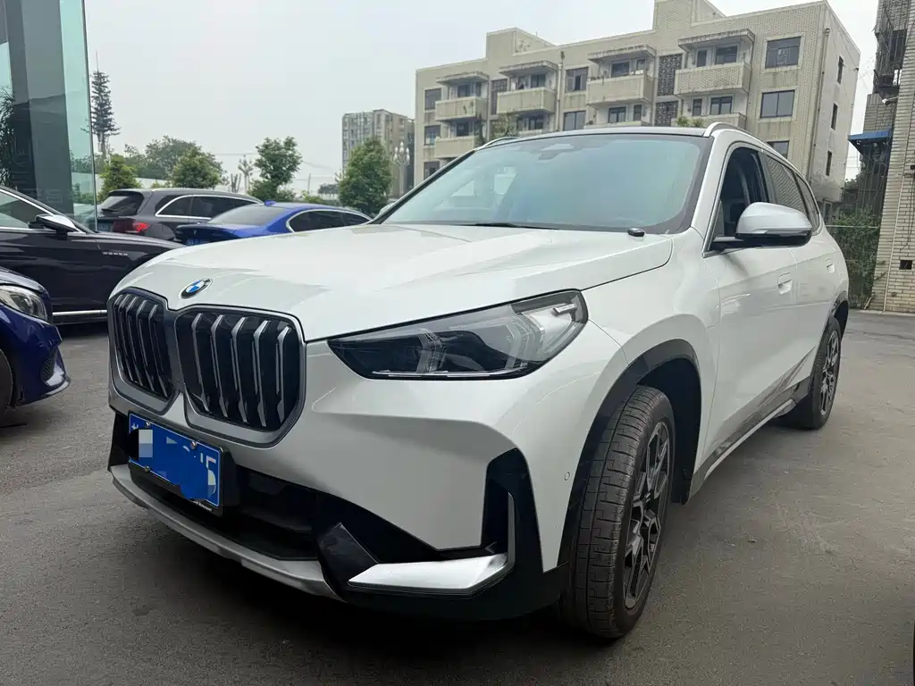BMW X1 2024 — фото 1