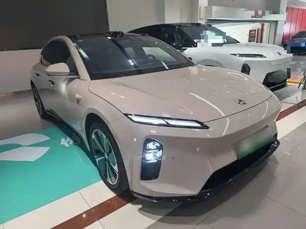 NIO ET5 2025