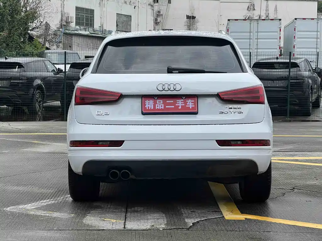 Audi Q3 2019 — фото 2