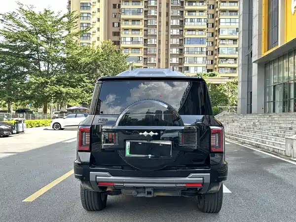 Fangchengbao Leopard 8 2025