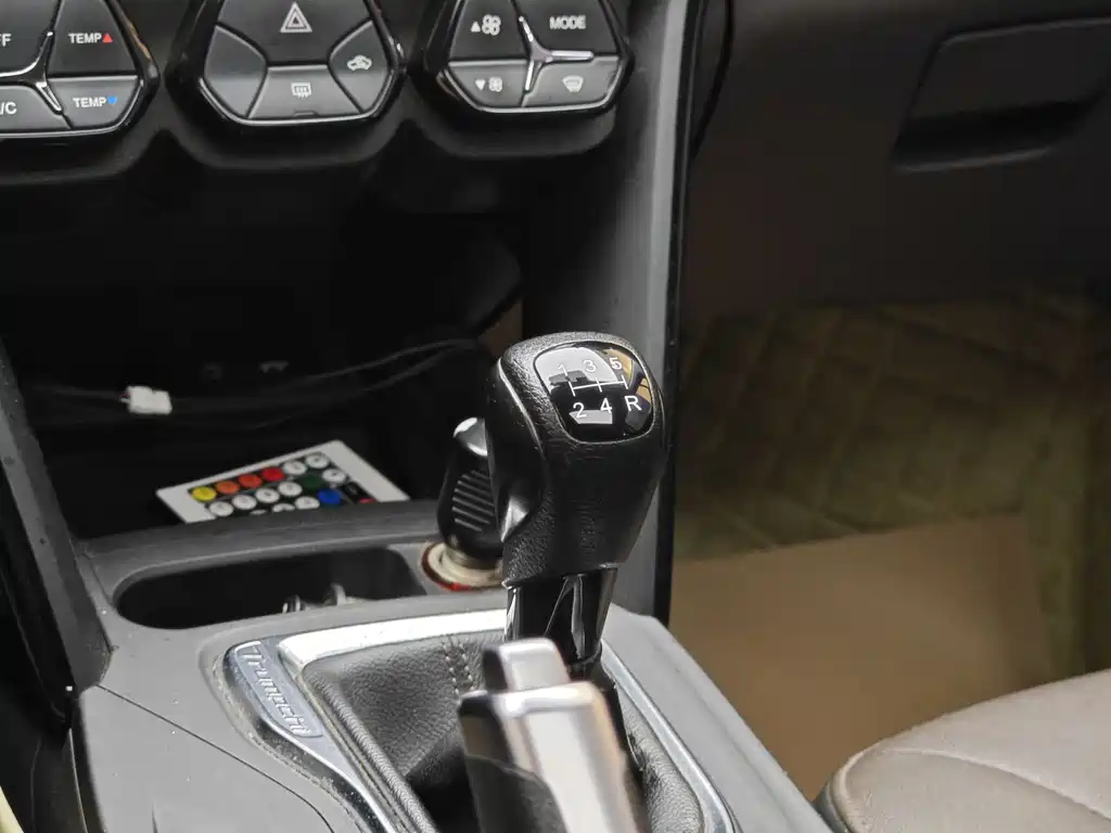 GAC Motor Trumpchi GS4 2015 — фото 17