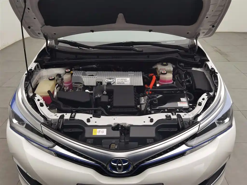 Toyota Corolla Hybrid 2022 — фото 6