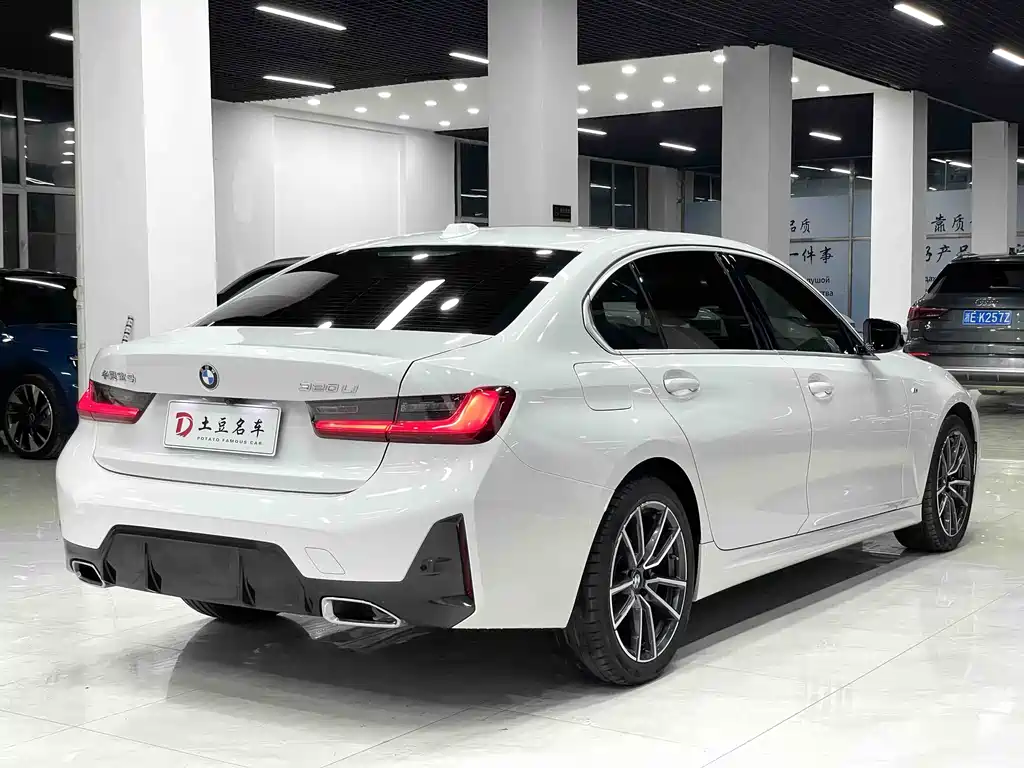 BMW 3 Series 2023