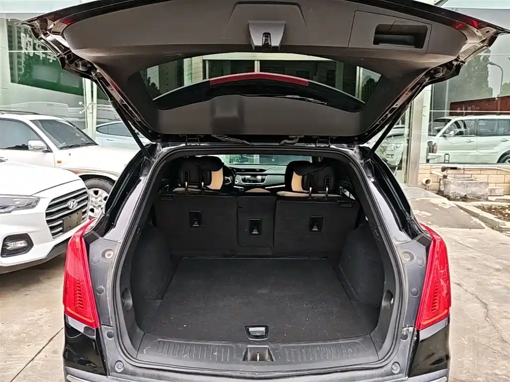 Cadillac XT5 2018 — фото 19