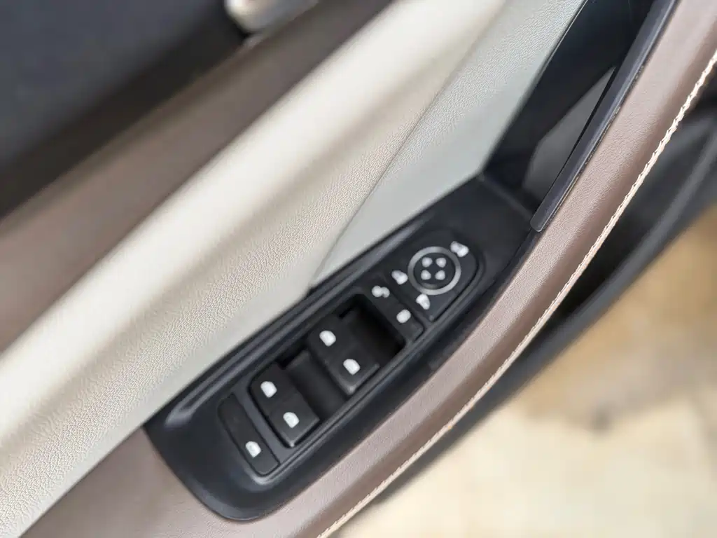 BYD Qin PLUS 2023 — фото 10