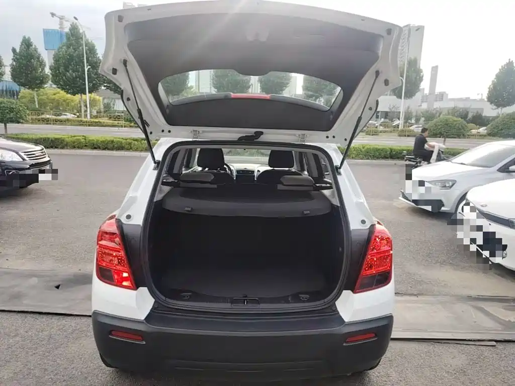 Chevrolet Trax 2015 — фото 19