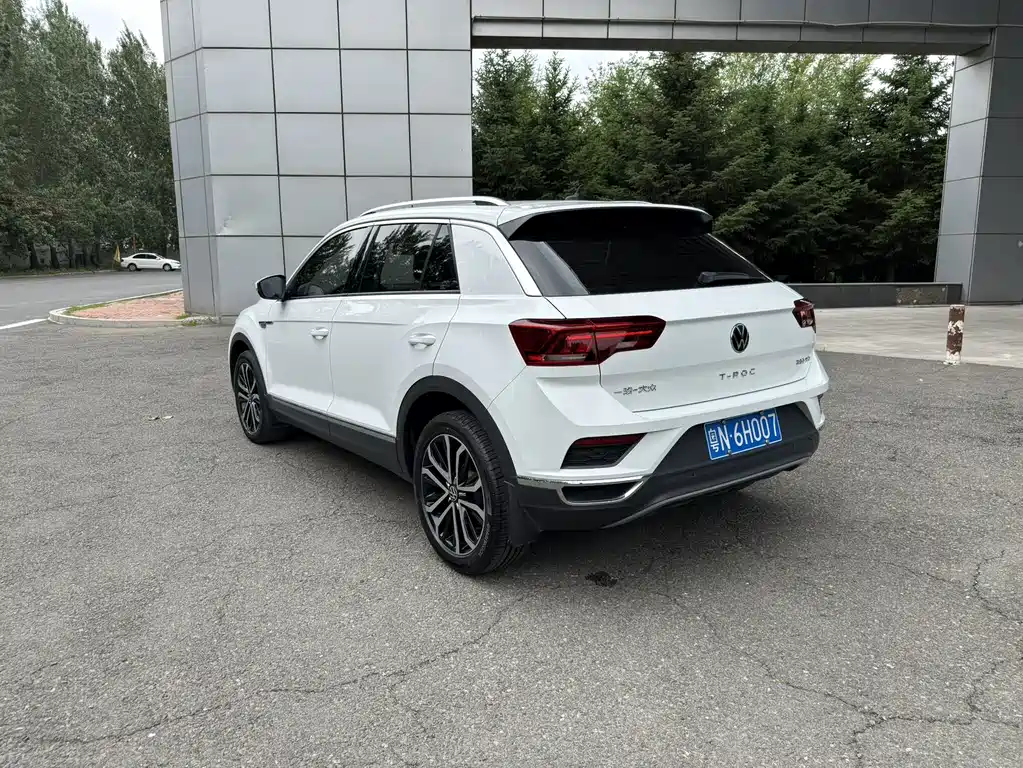 Volkswagen T-Roc 2023 — фото 21