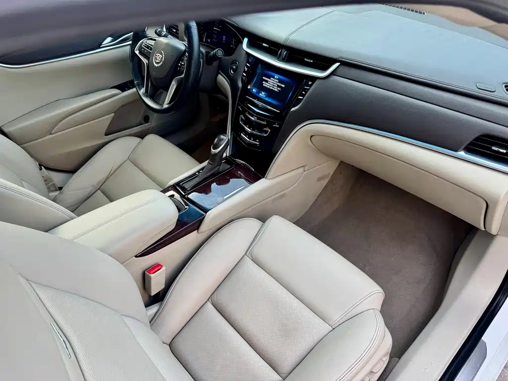 Cadillac XTS 2015 — фото 14