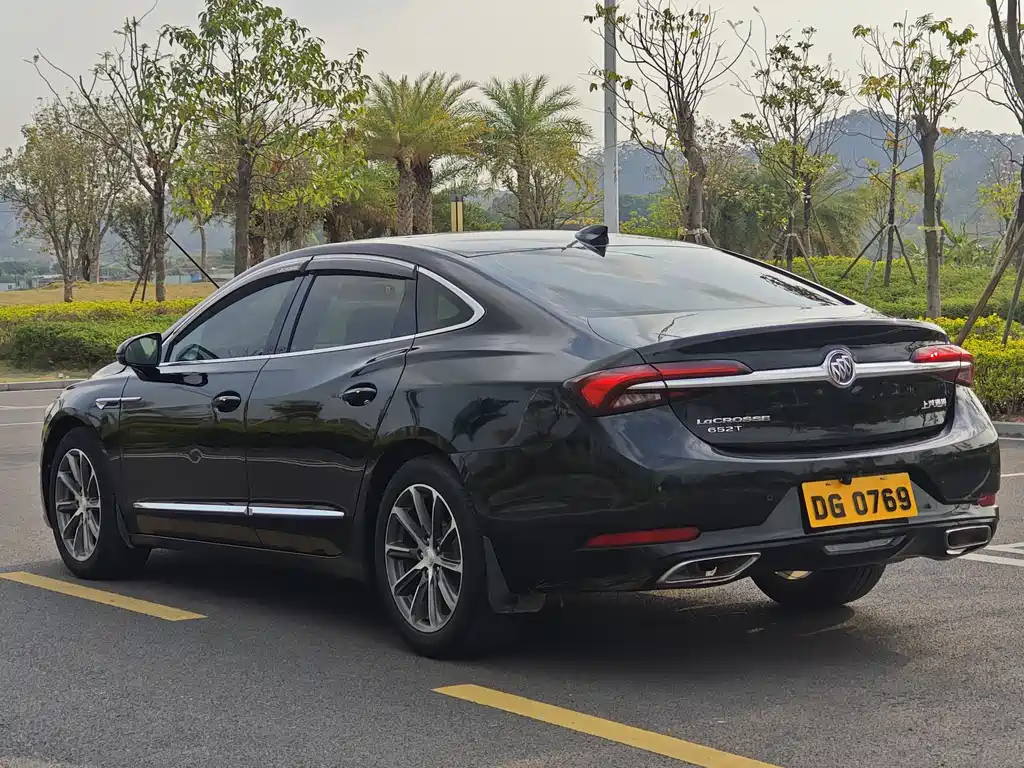 Buick LaCrosse 2020 — фото 30