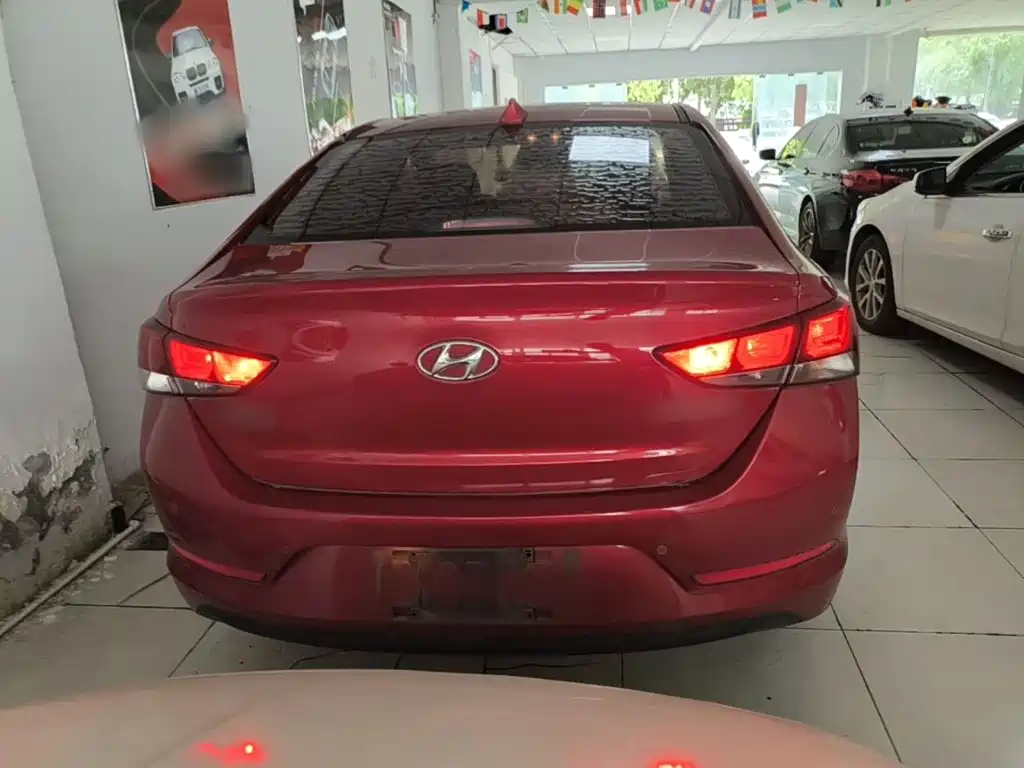 Hyundai Verna 2017
