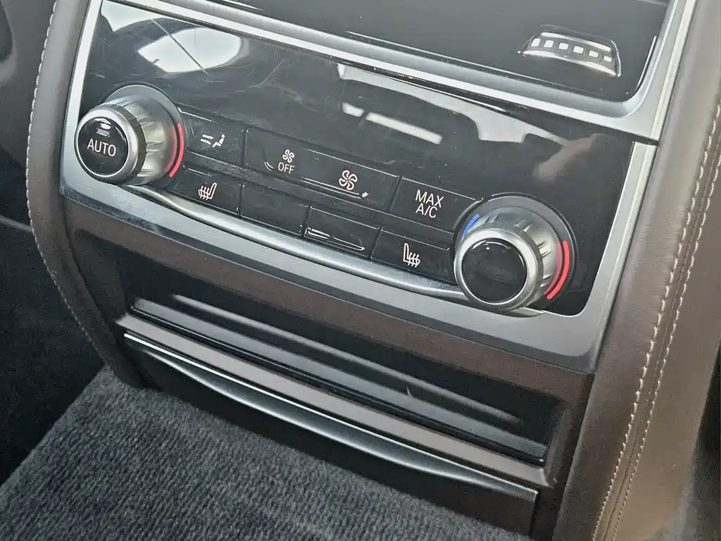 BMW 7 Series 2022 — фото 17