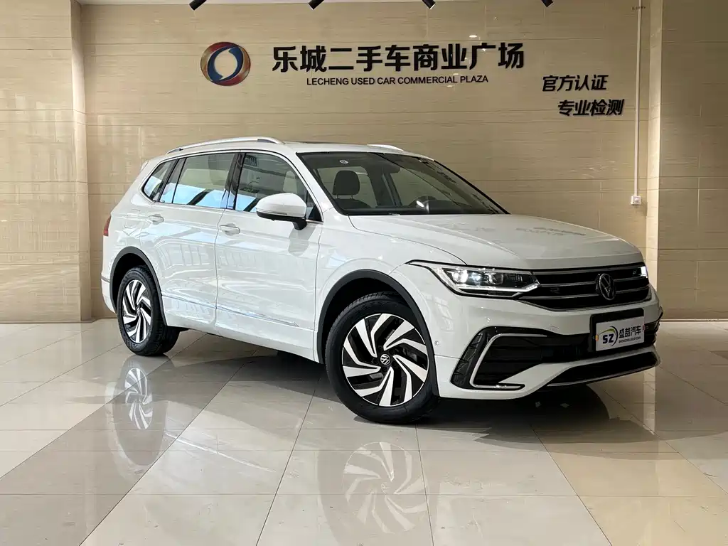 Volkswagen Tiguan L 2024 — фото 3