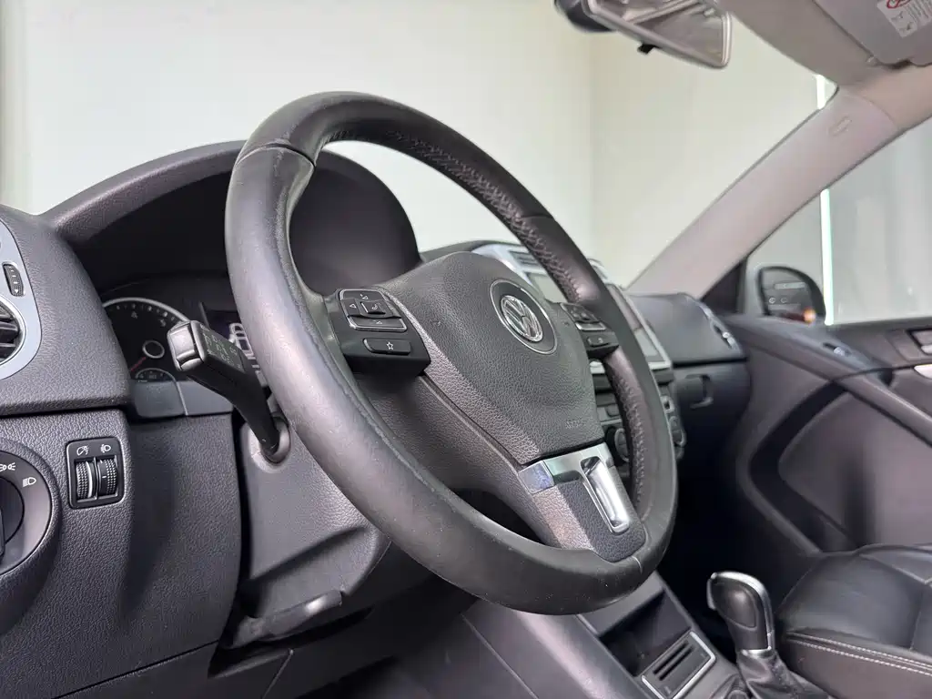Volkswagen Tiguan 2017 — фото 17