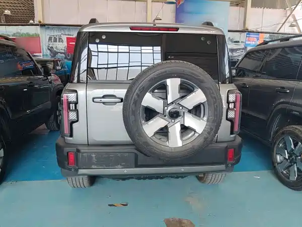 BAIC BJ40 Extended Range 2025