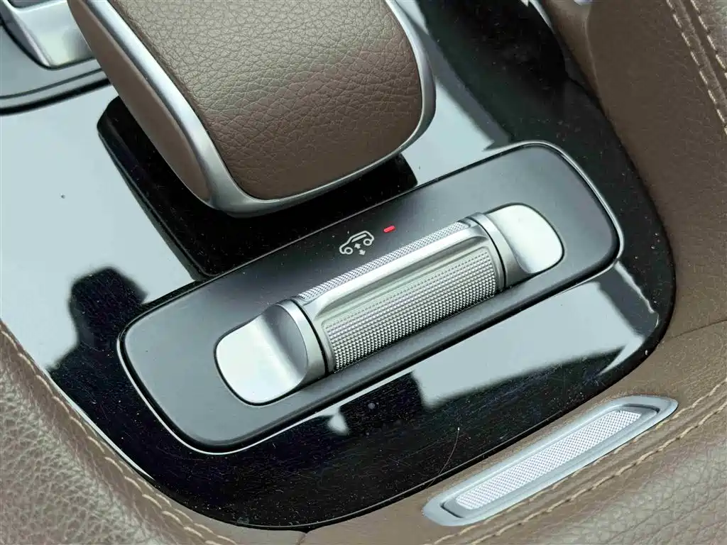 Mercedes-Benz GLS 2024 — фото 15