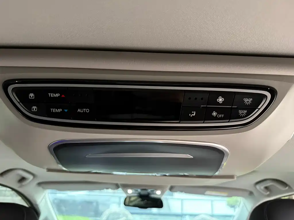 GAC Motor Trumpchi M8 2021 — фото 22