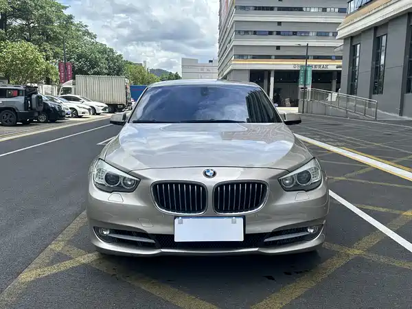 BMW 5 Series GT 2010