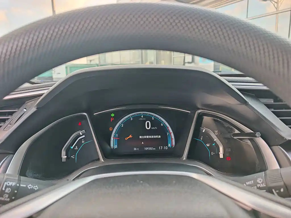 Honda Civic 2018 — фото 16