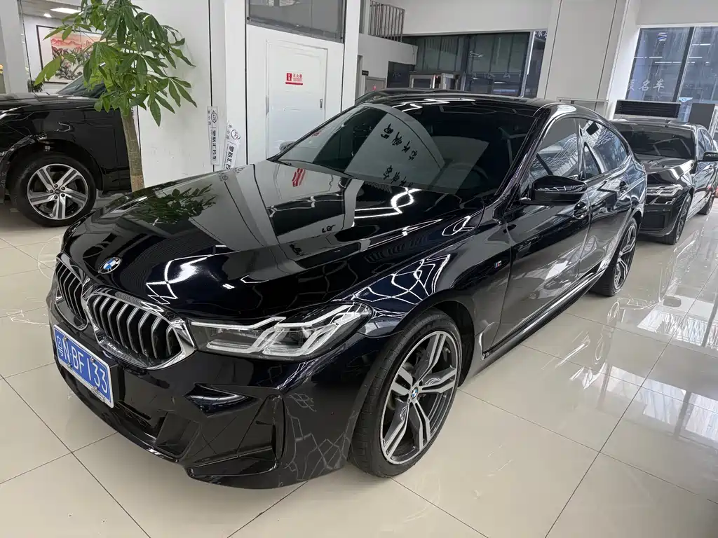BMW 6 Series GT 2021 — фото 1