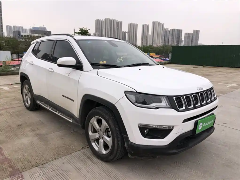 Jeep Compass 2018 — фото 19