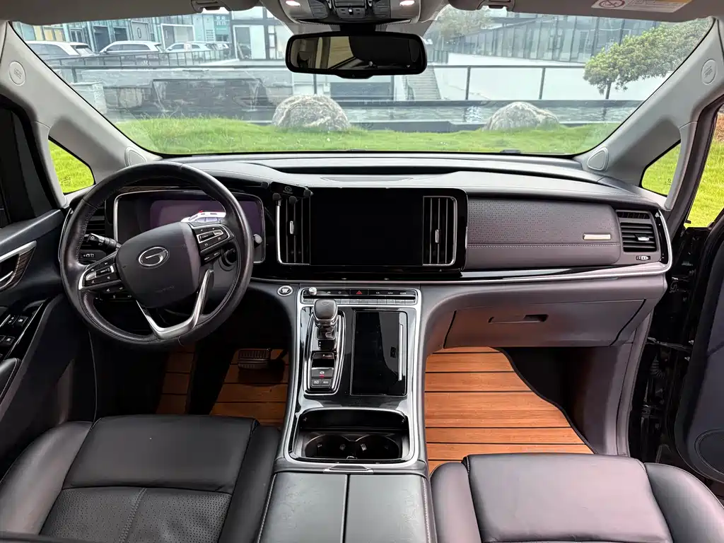 GAC Motor Trumpchi M8 2021 — фото 21