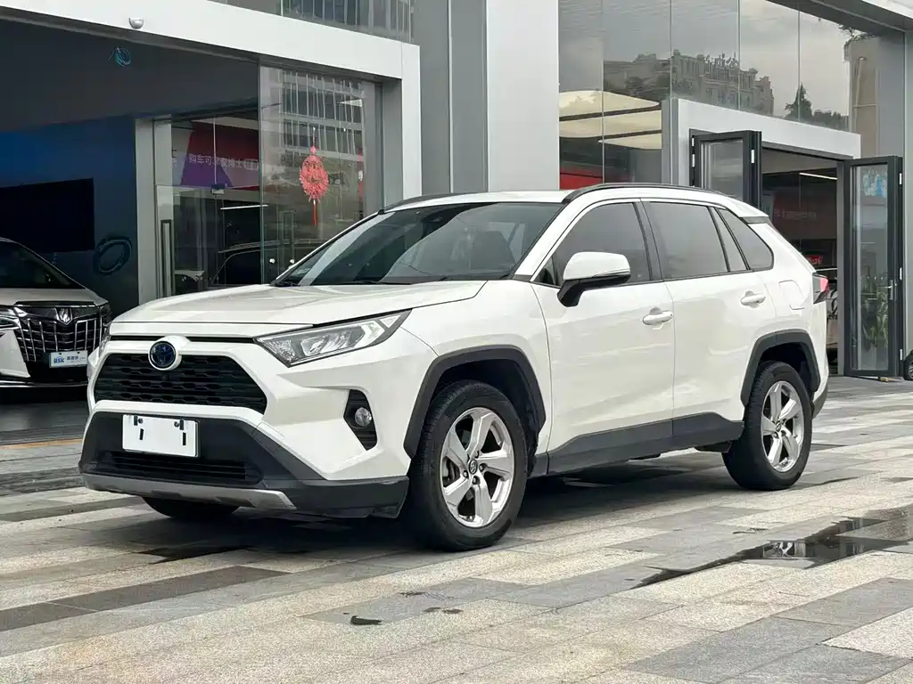 Toyota RAV4 2020 — фото 20