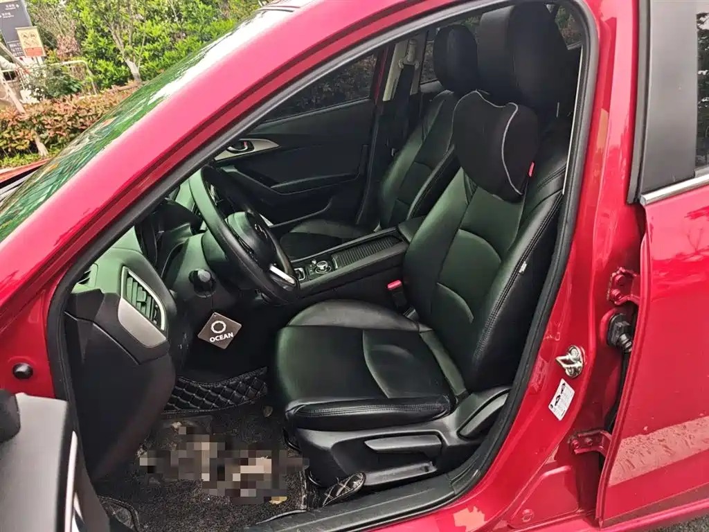 Mazda 3 Axela 2019 — фото 16