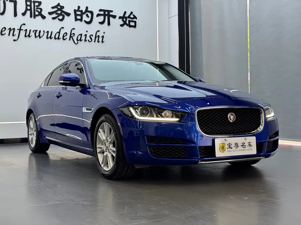 Jaguar XEL 2019 — фото 3