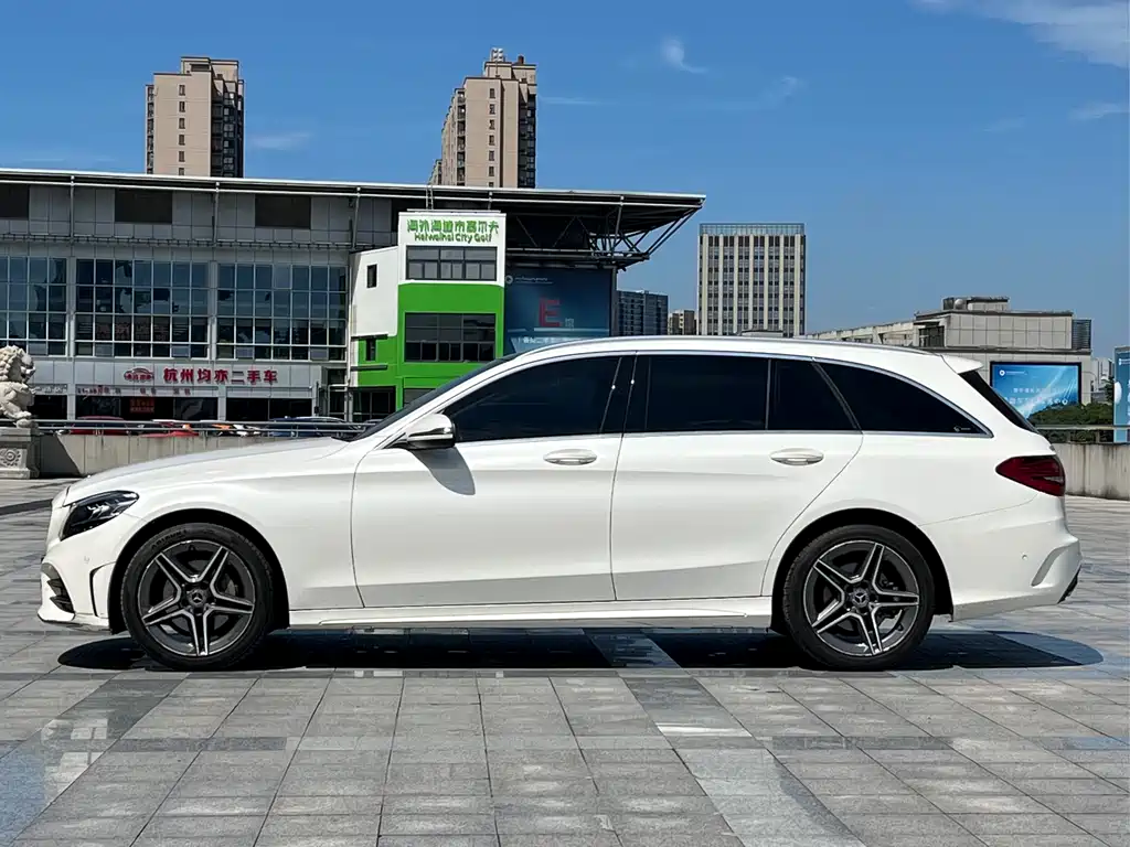 Mercedes-Benz C-Class 2021