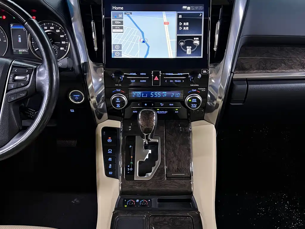 Toyota Alphard 2020 — фото 19