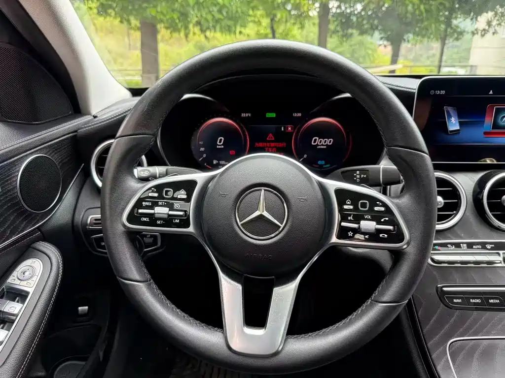 Mercedes-Benz C-Class 2019 — фото 17