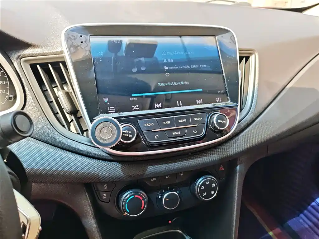 Chevrolet Cavalier 2019 — фото 13
