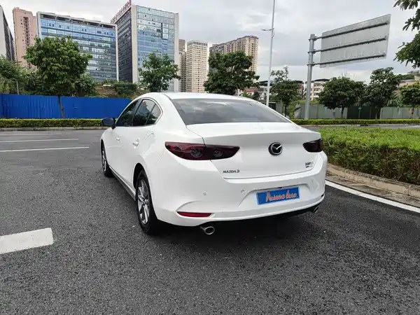 Mazda 3 Axela 2021