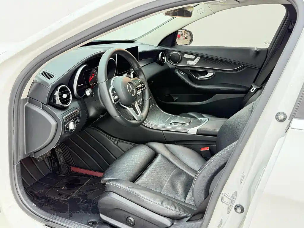 Mercedes-Benz C-Class 2019 — фото 5