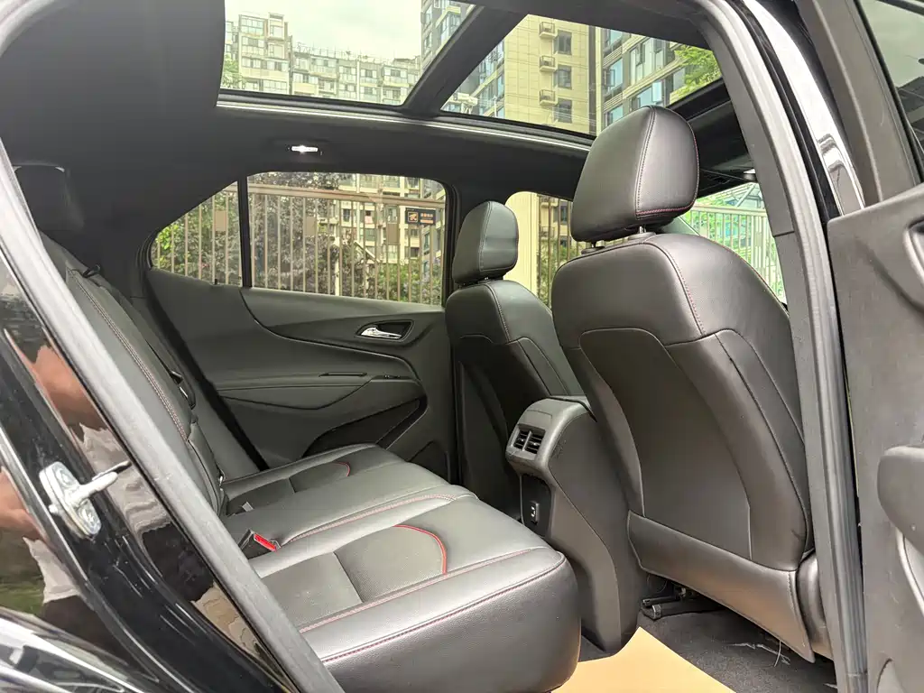 Chevrolet Equinox 2022 — фото 15