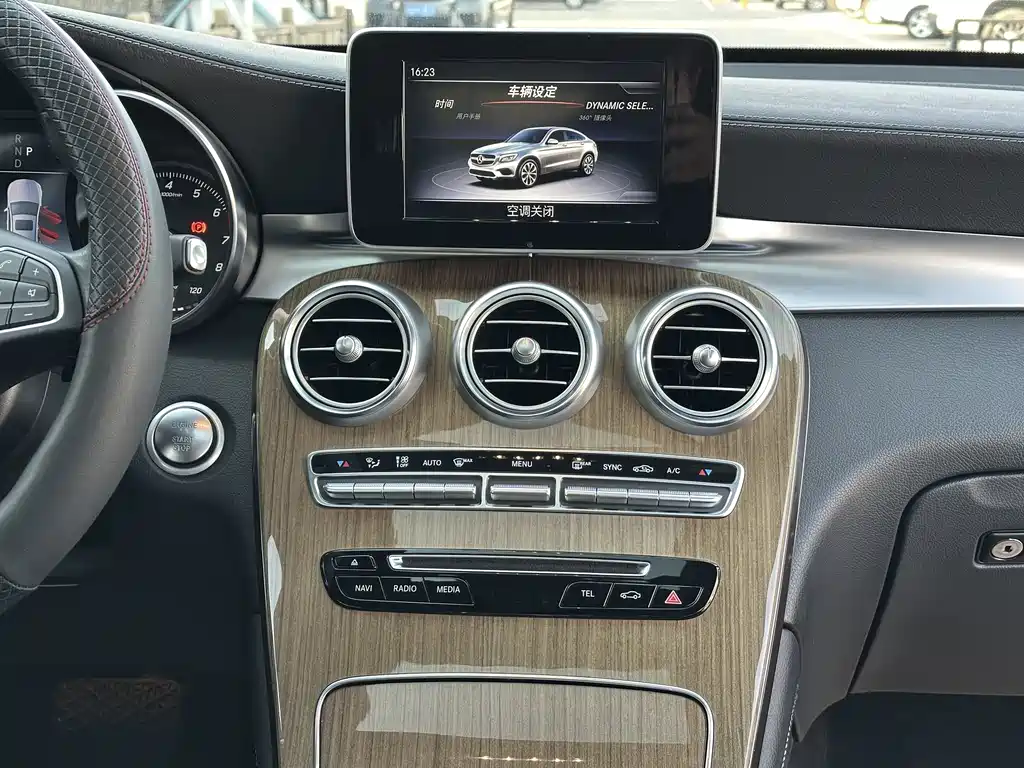Mercedes-Benz GLC Coupe 2018 — фото 14