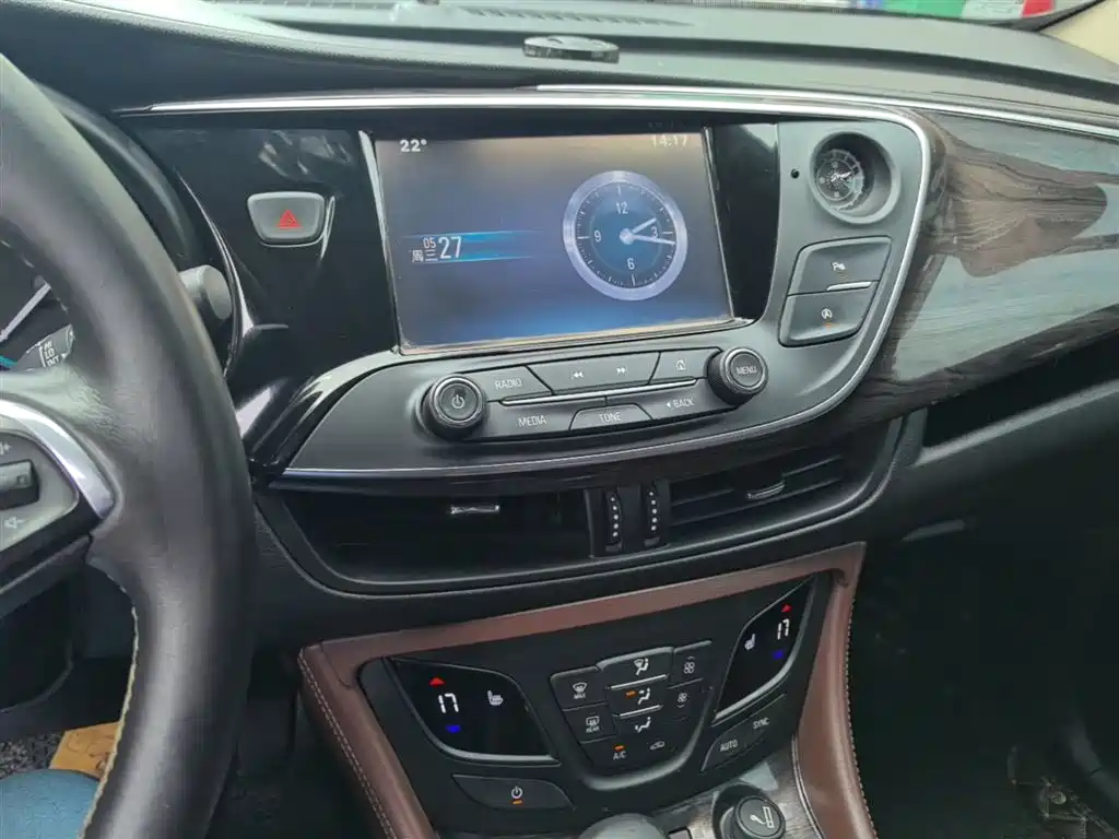 Buick Envision Plus 2016 — фото 13