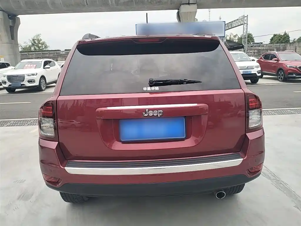 Jeep Compass 2015 — фото 6