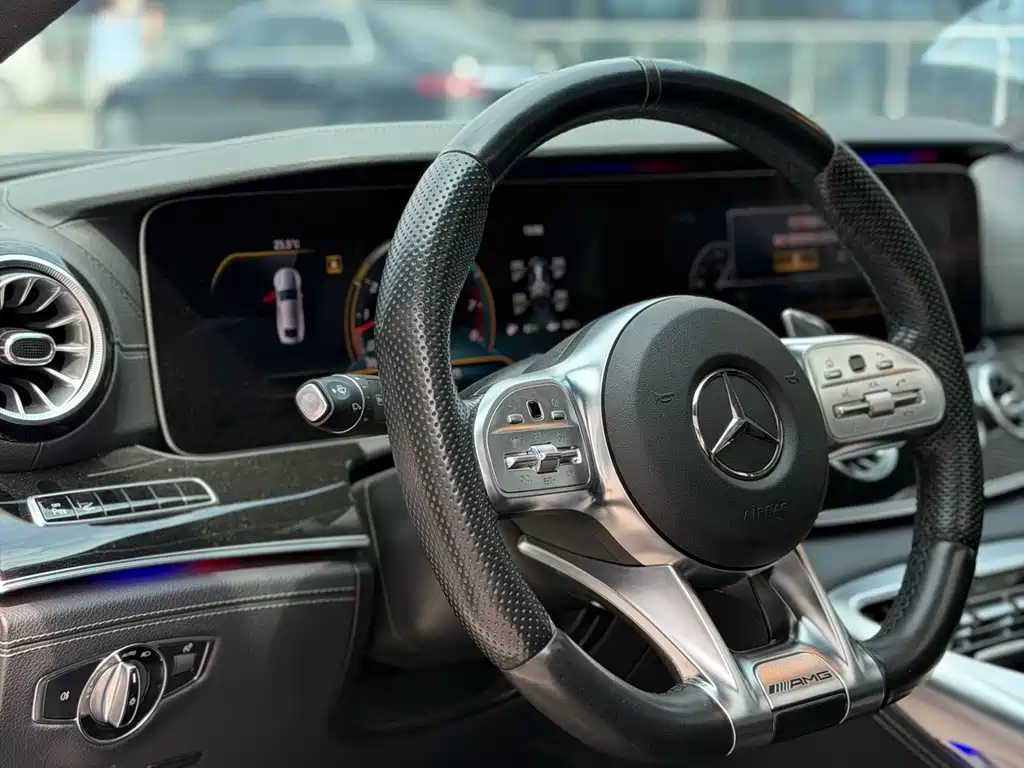 Mercedes-Benz AMG GT 2019 — фото 9