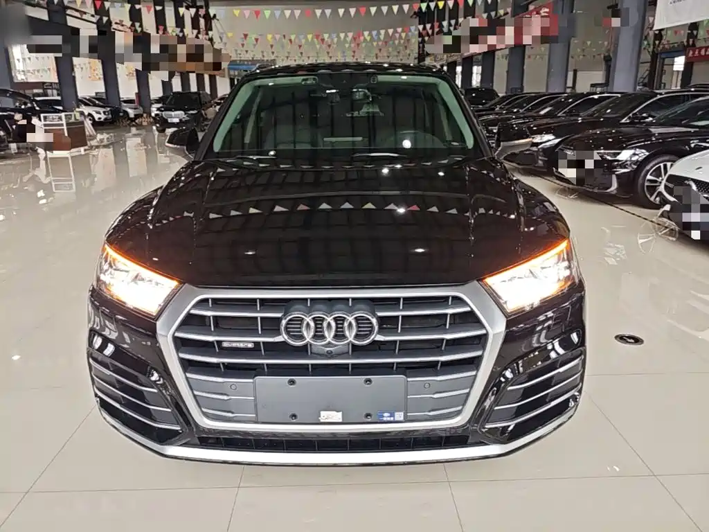 Audi Q5L 2021