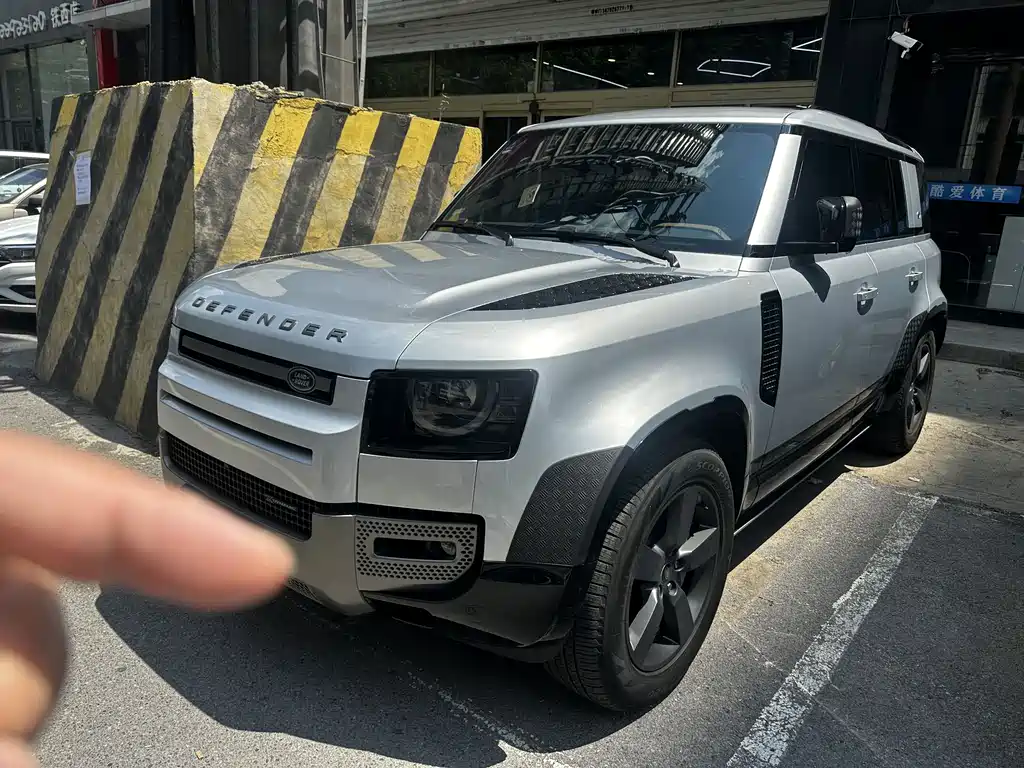 Land Rover Defender 2022 — фото 1