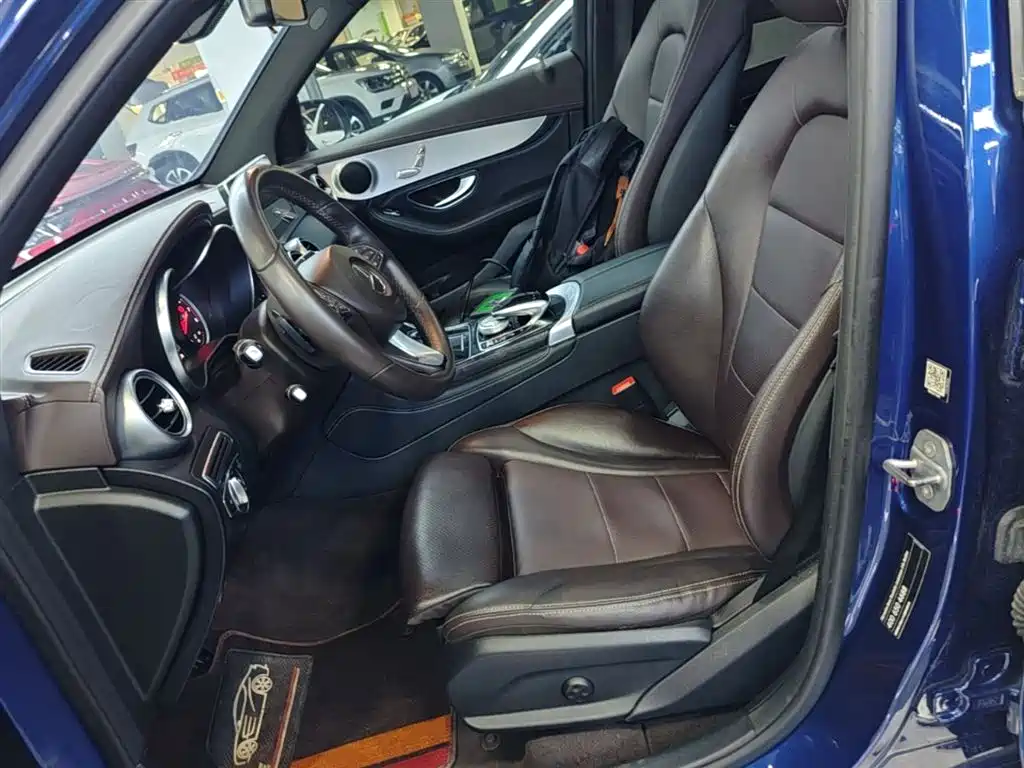 Mercedes-Benz GLC 2018 — фото 15