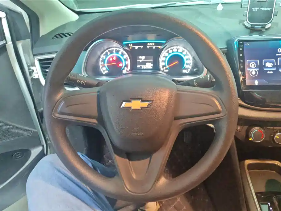 Chevrolet Cavalier 2018 — фото 15