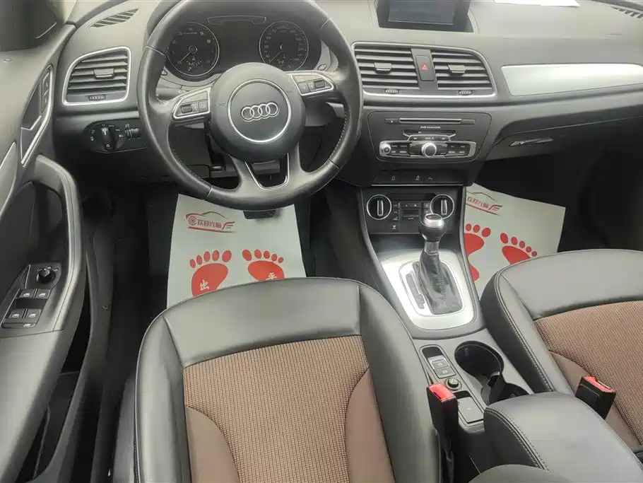 Audi Q3 2017 — фото 13