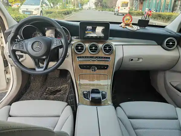 Mercedes-Benz C-Class 2016