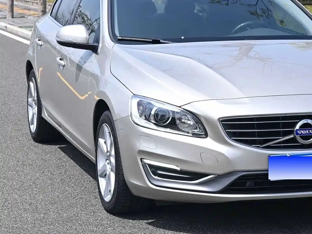 Volvo S60 2017 — фото 5