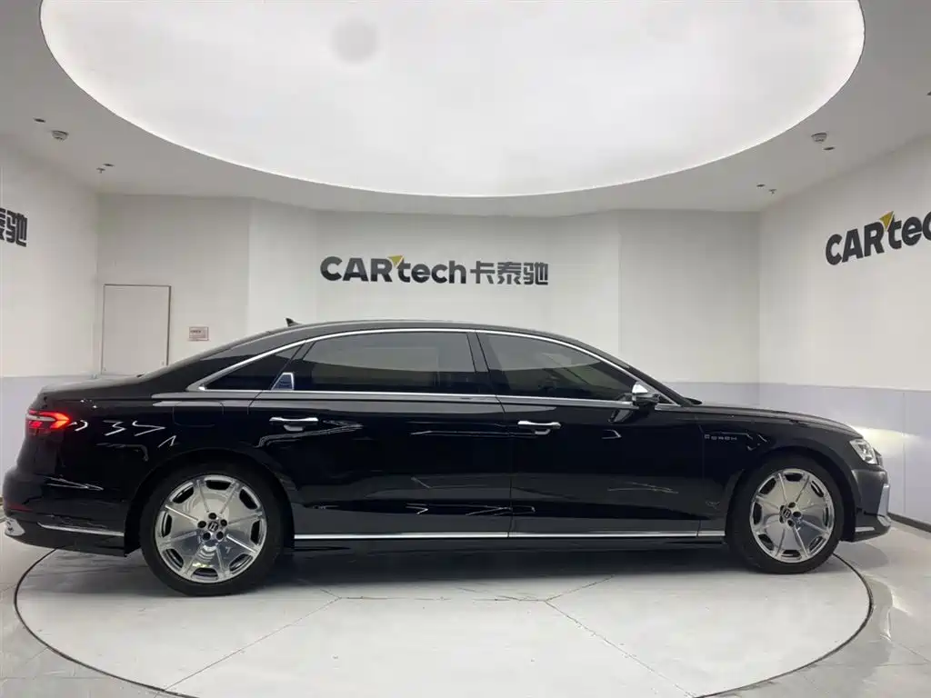 Audi A8 2022 — фото 4